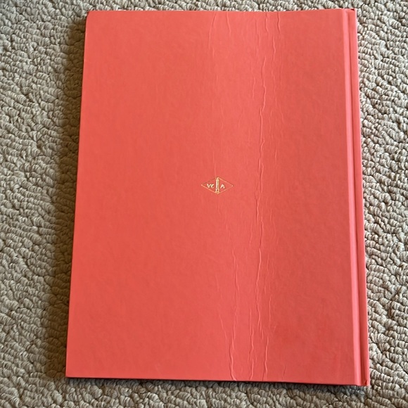 Van Cleef & Arpels Hardcover book - Picture 2 of 3